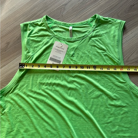 Fabletics Eco-Conscious Muscle Tank 1X Lime Gym Athleasure Athletic Summer - Picture 3 of 8
